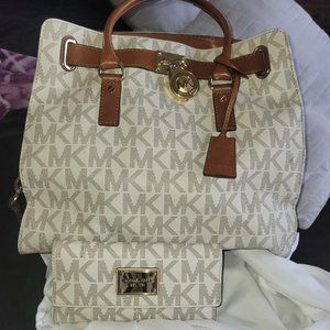 MK Hamilton bag with matching wallet